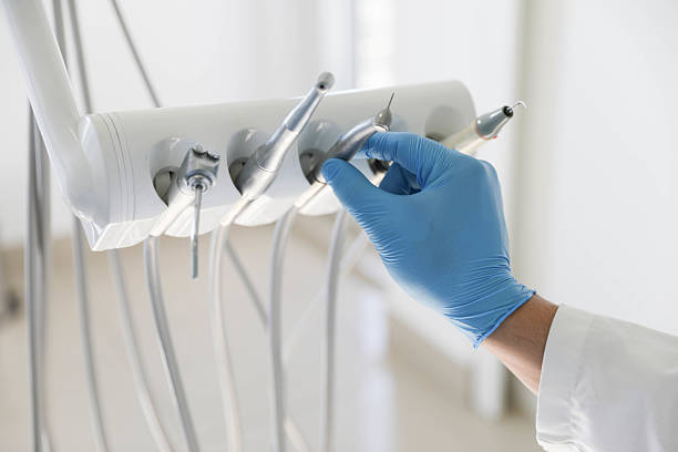 Professional Emergency Dentist technician working in Tuolumne City, CA